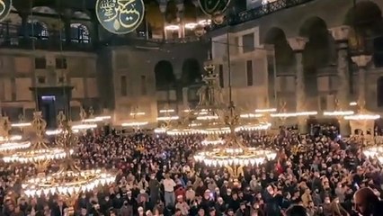 Ayasofya'da salavat-ı şerif coşkusu!