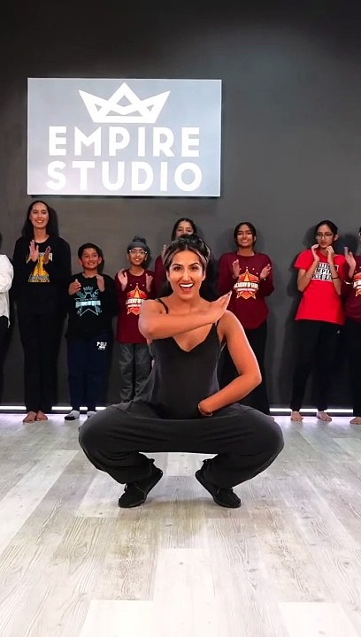 Best Girls Bhangra Steps to Viral Song Hass Hass by Diljit and Sia