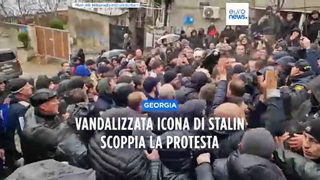 Georgia, vandalizzata icona religiosa raffigurante Stalin: proteste furiose a Tbilisi