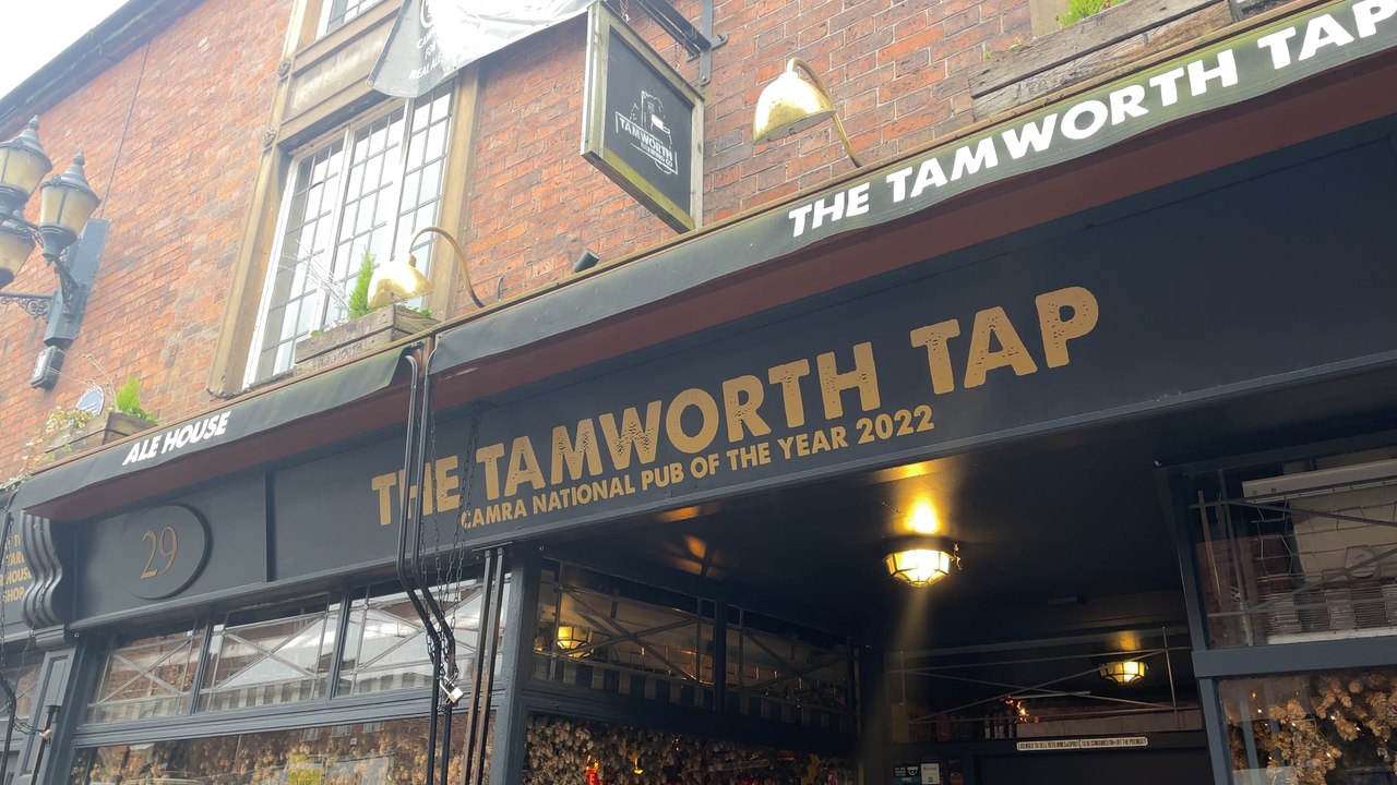 A toast to Tamworth: Local pub clinches national victory again