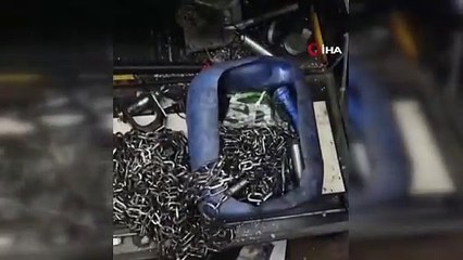 Türkiye'ye gelen TIR'da yüklü miktarda para ele geçirildi