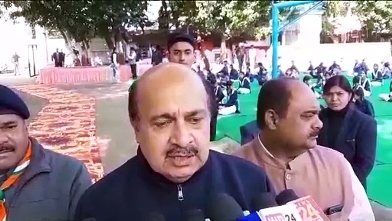 स्वामी विवेकानंद की जयंती के अवसर पर शहर में हुआ सूर्य नमस्कार