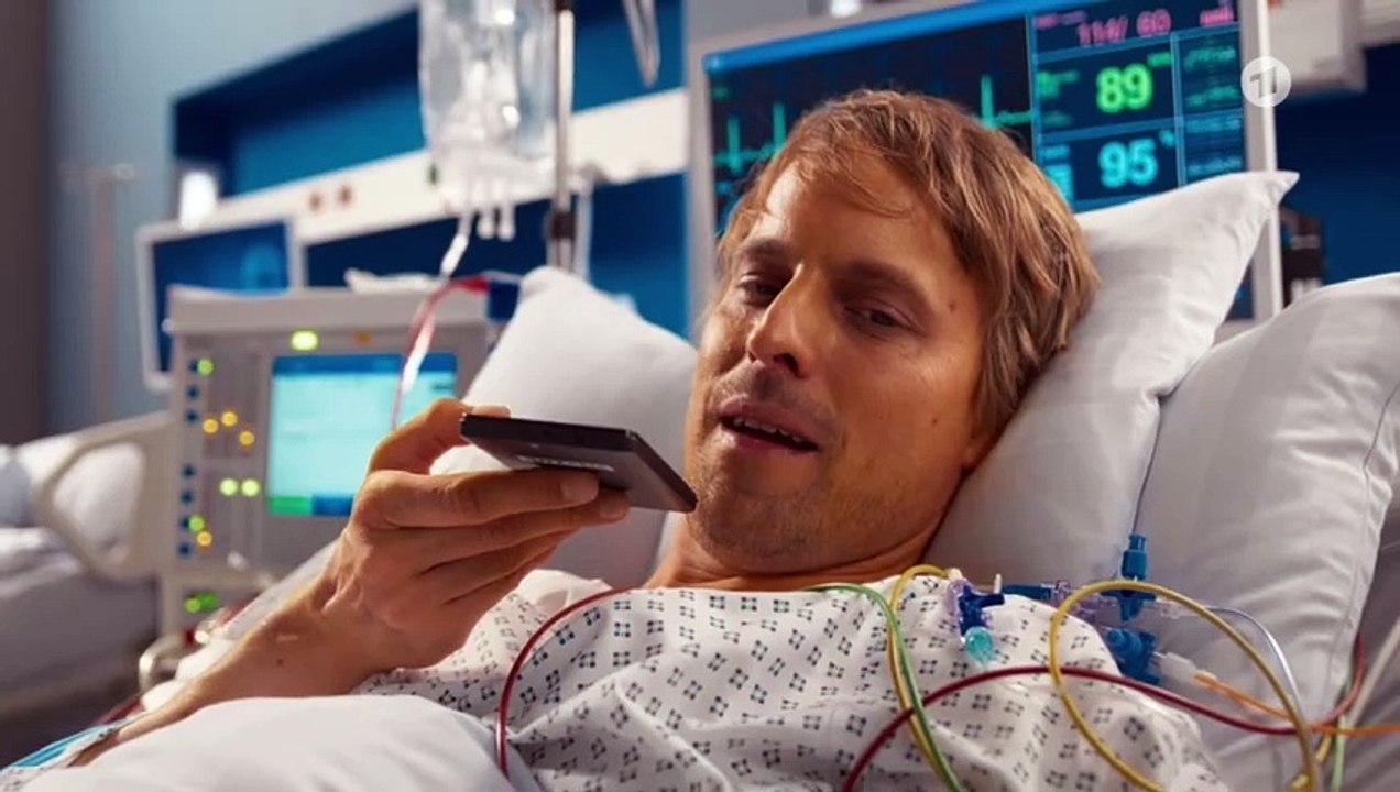 In aller Freundschaft - Die jungen Ärzte: Zeitdruck | Folge 363 - video ...