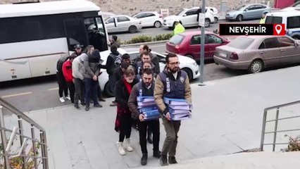 Nevşehir'de bungalov dolandırıcıları adliyeye sevk edildi