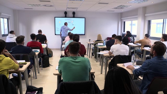 La escuela de formación de Renfe supera los 4.000 alumnos con su XVII promoción