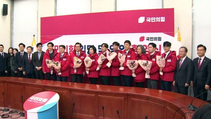 국힘, 영입 인물 과거 SNS도 샅샅이 검증