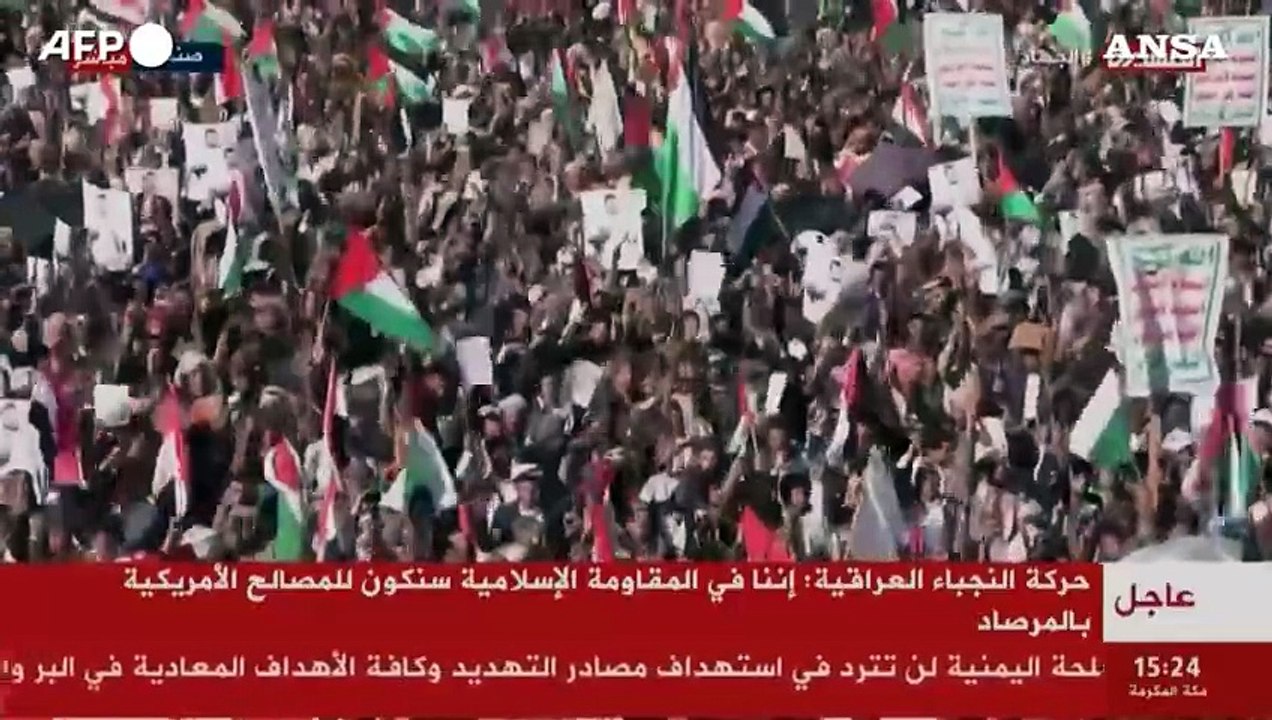 Yemen, migliaia di persone in strada contro Stati Uniti e Gran Bretagna