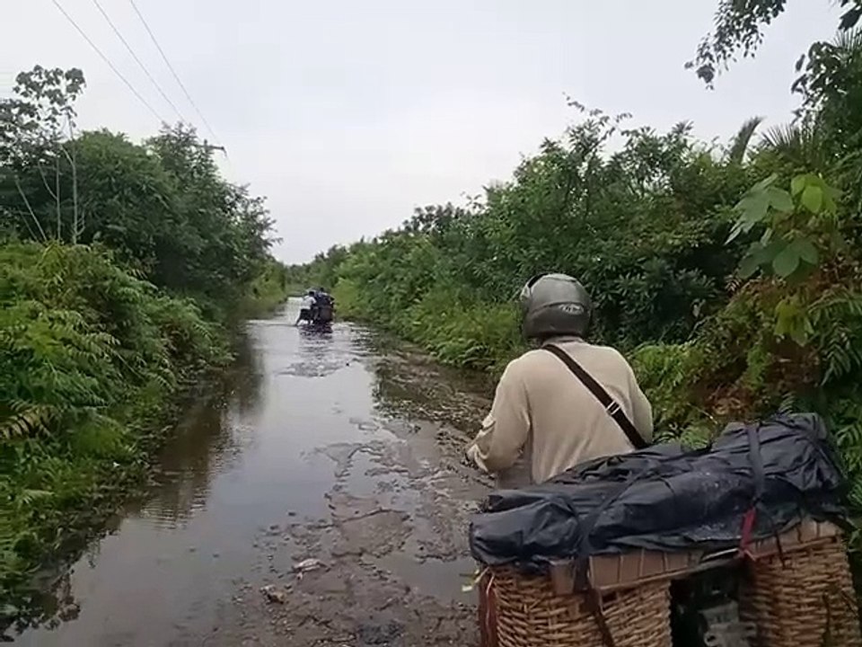 Jalan Tertutup Banjir