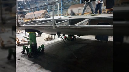 한화오션 거제 사업장서 20대 노동자 숨져...그라인더 작업 중 폭발 / YTN