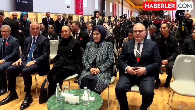 EMİNE ERDOĞAN 'VALİDE SULTANLAR YAZMA ESERLER SERGİSİ' NİN AÇILIŞINA KATILDI