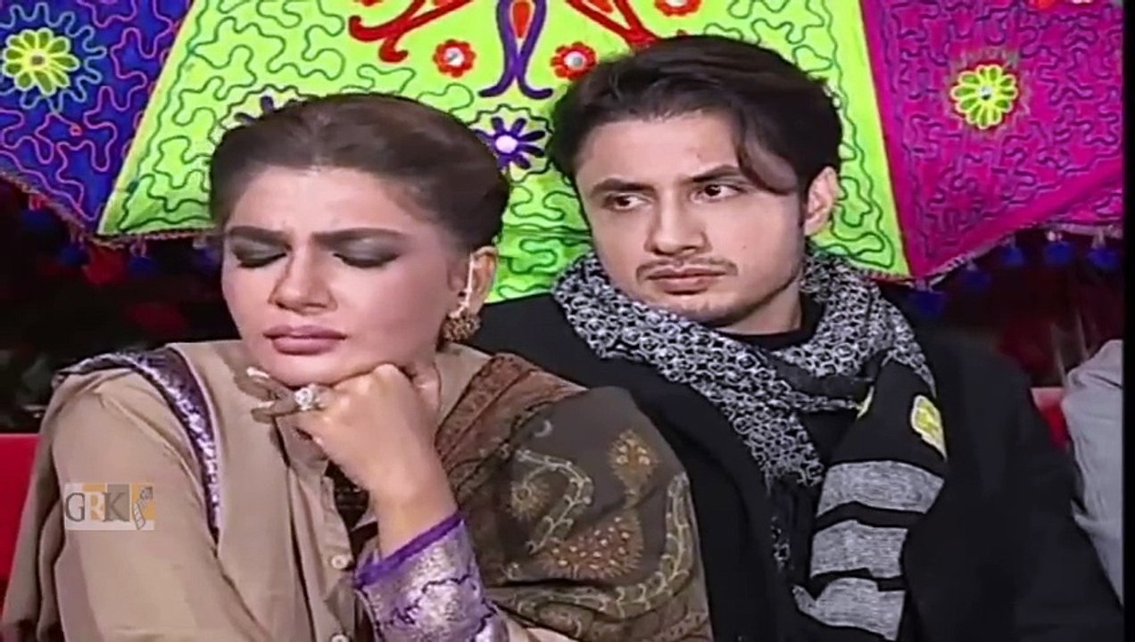 NA ZUBAN E SHIKWA TU LE SAKI - WAHDAT RAMEEZ | LIVE