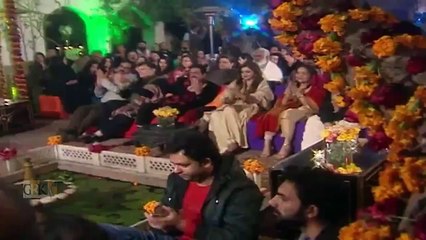 MAHI VE MAINU LAL CHARAH DE CHOORA | MUNWA SISTERS | LIVE