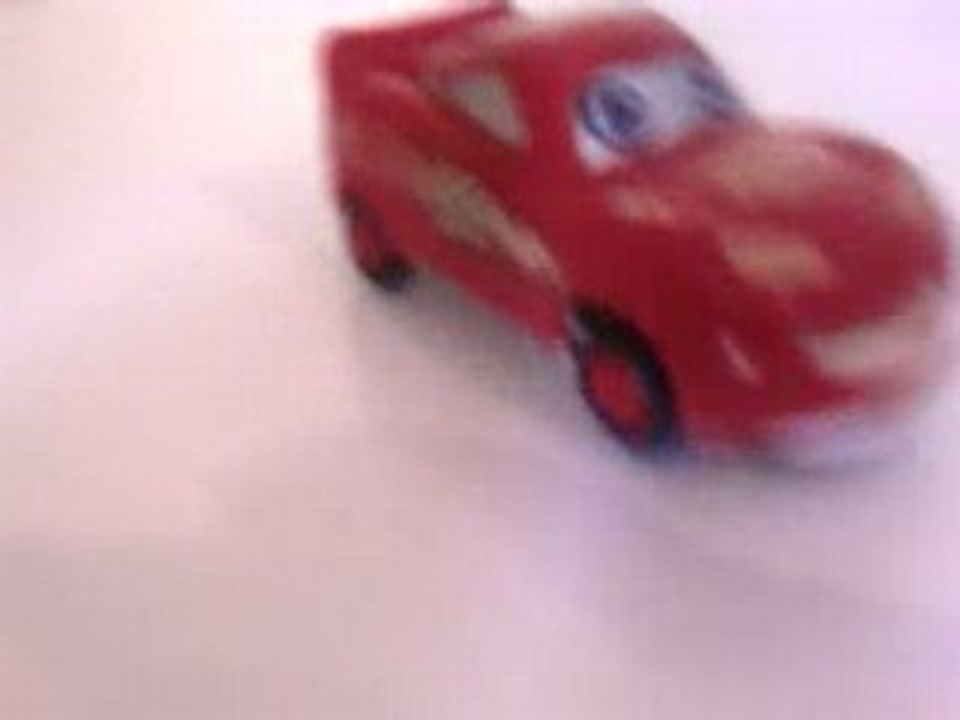 voiture musical Cars Flash McQueen