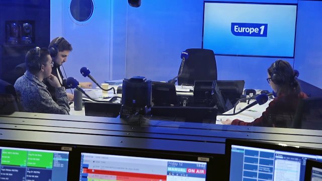 En déplacement dans un collège des Yvelines, Gabriel Attal veut montrer qu'il n'abandonne pas l'école