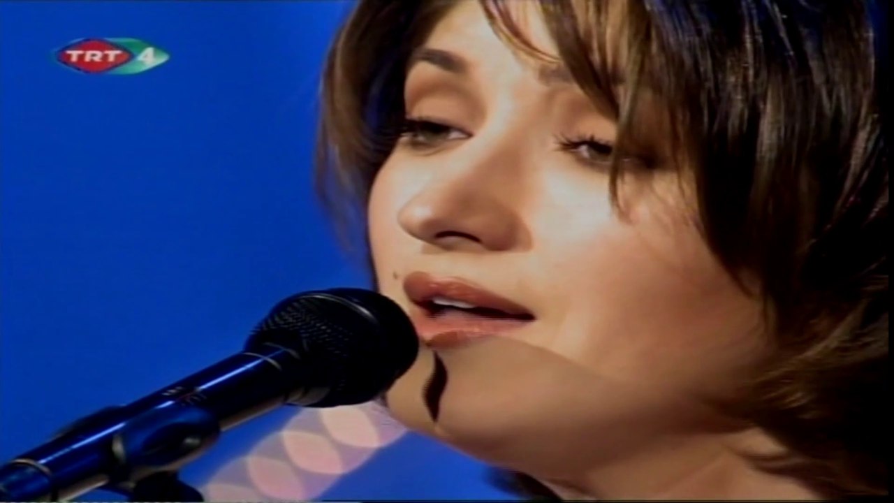 Çiğdem Yarkın / O beni bir bahar akşamı terke edip gitti