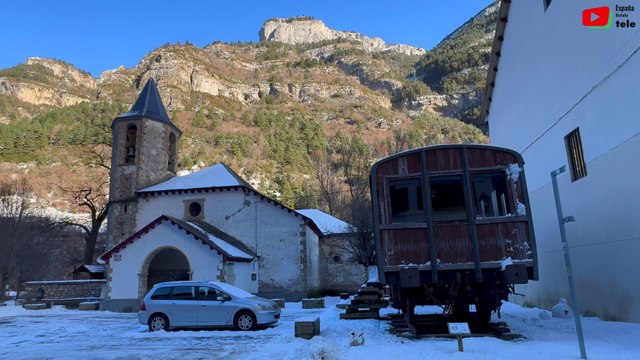 Canfranc | La iglesia y el viejo tren | España Bretaña Tele