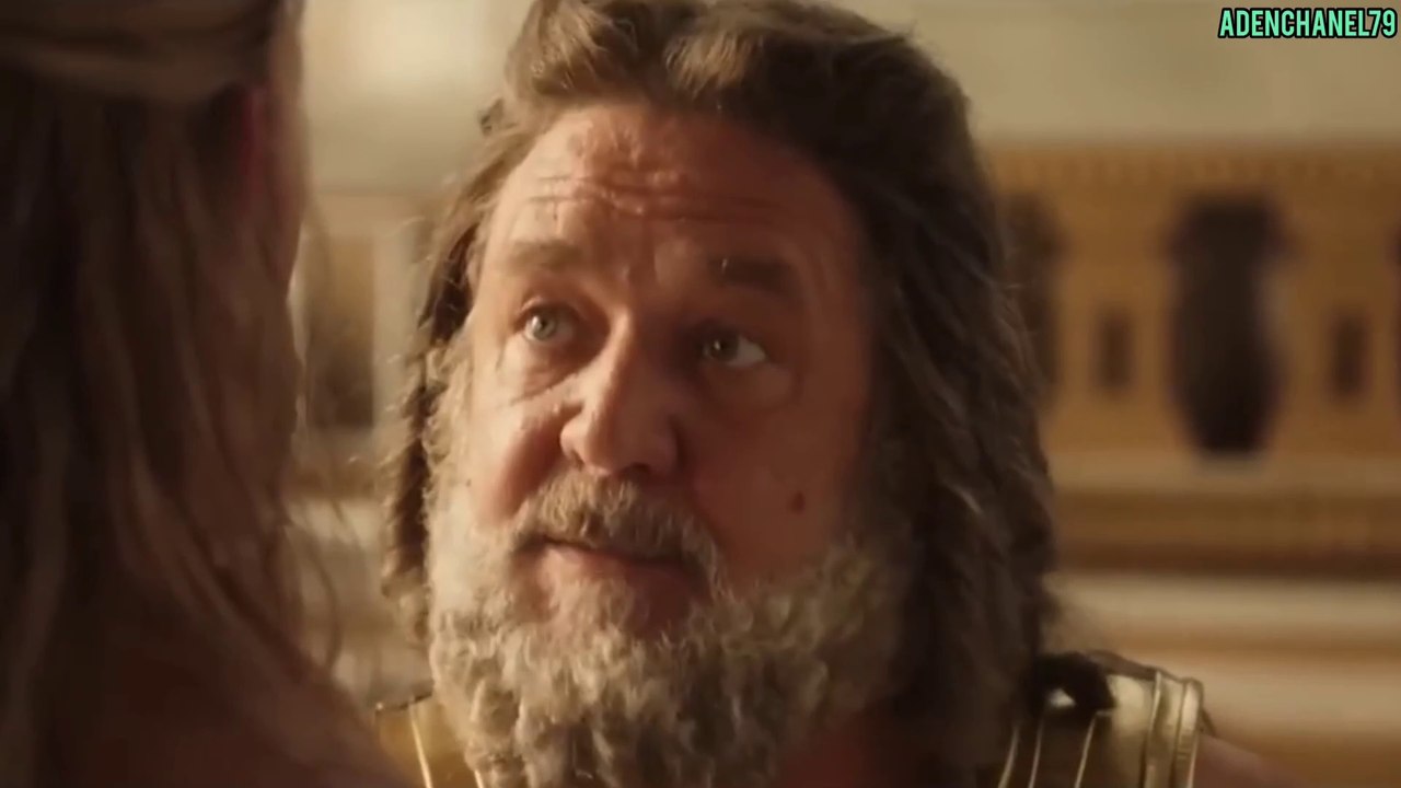 Film Thor fight God Zeus and gorr