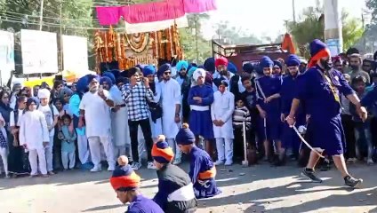 Procession decorated with Panch Pyaras, youth showed tricks