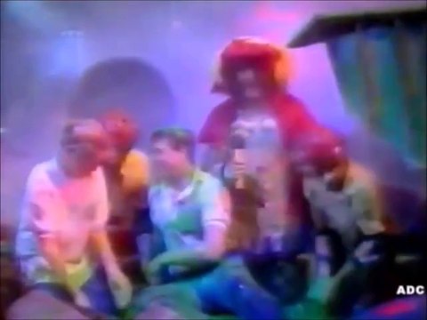 Celebrity Double Dare UK 1991 Obstacle Course Run 3