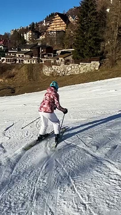 Sister Tries Skiing