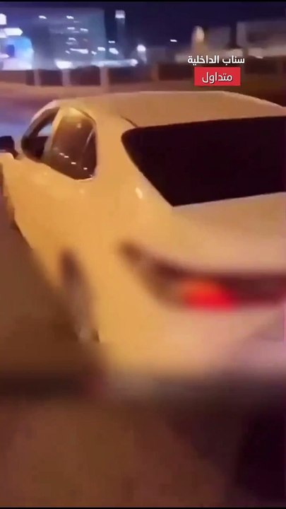شرطة الرياض تلقي القبض على سائق لتشغيل المركبة بدون سائق