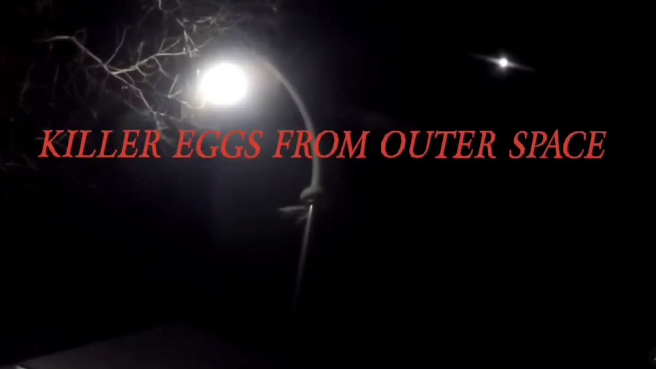 Killer Eggs from outer space ( Creepy Funny Short )
