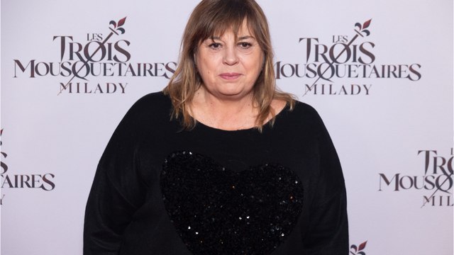 Voici - Je ne suis pas une grand-mère gâteau : les tendres confidences de Michèle Bernier sur ses petits-enfants