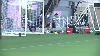 Inter Miami - Les retrouvailles entre Messi et Suarez à l'entraînement