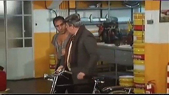 Lui è peggio di me - SEI DEL TEXAS? - Adriano Celentano e Renato Pozzetto