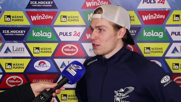 Benjamin Lanzinger (VSV) nach dem Sieg gegen die Pioneers