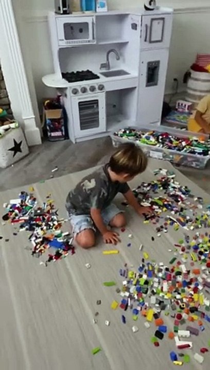 Smashing a 34,000 Brick Statue by Zack king magic tricks.