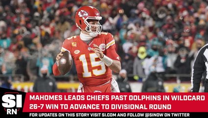 Chiefs Defeat Dolphins 26-7, Advance To Divisional Round