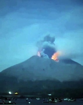 Japão sobe nível de alerta devido a erupção vulcânica