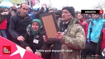 Şehit babasının evladına veda ederken söyledikleri duygulandırdı