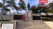 Yozgat'ta vatandaş, şehit askerler adına Atatürk Anıtı önünde nöbet tuttu