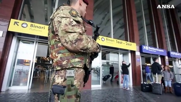 Stretta su enti locali, spending su immigrazione e opere