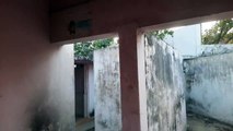 पांच साल में एक पब्लिक टॉयलेट पर 40 लाख रुपए खर्च, फिर भी बंद, गेट पर पड़ी कारोबारी की रेत