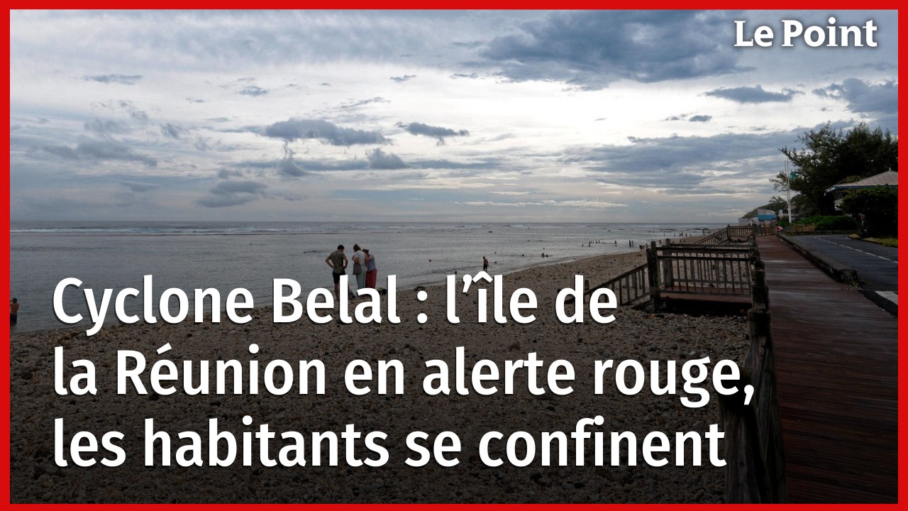 Cyclone Belal : l’île de la Réunion en alerte rouge, les habitants se confinent