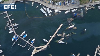 Télécharger la video: Ambientalistas alertan del daño a corales por la falta de retiro de yates y embarcaciones en Acapulco tras Otis