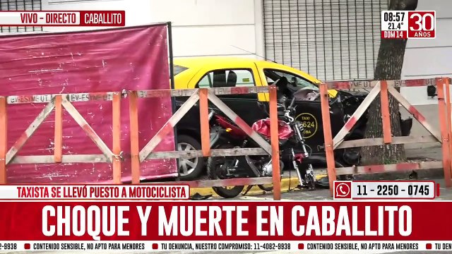 Trágico accidente en Caballito: robó una moto, cruzó en rojo y murió tras chocar con un taxi