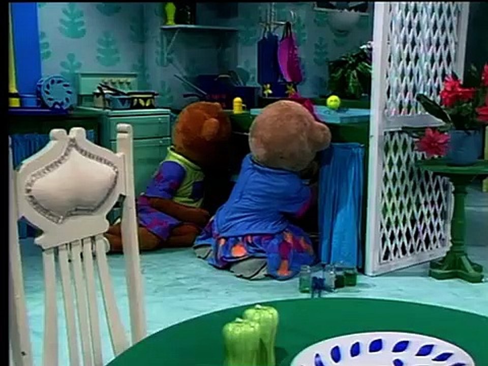 Bananas in Pyjamas - Ep. 30 - Musical Stairs (2003)