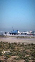 -Boeing-747-Take-off-and-disappeared-in-the-Cloud