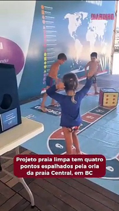 Projeto Praia Limpa promove educação ambiental na Praia Central