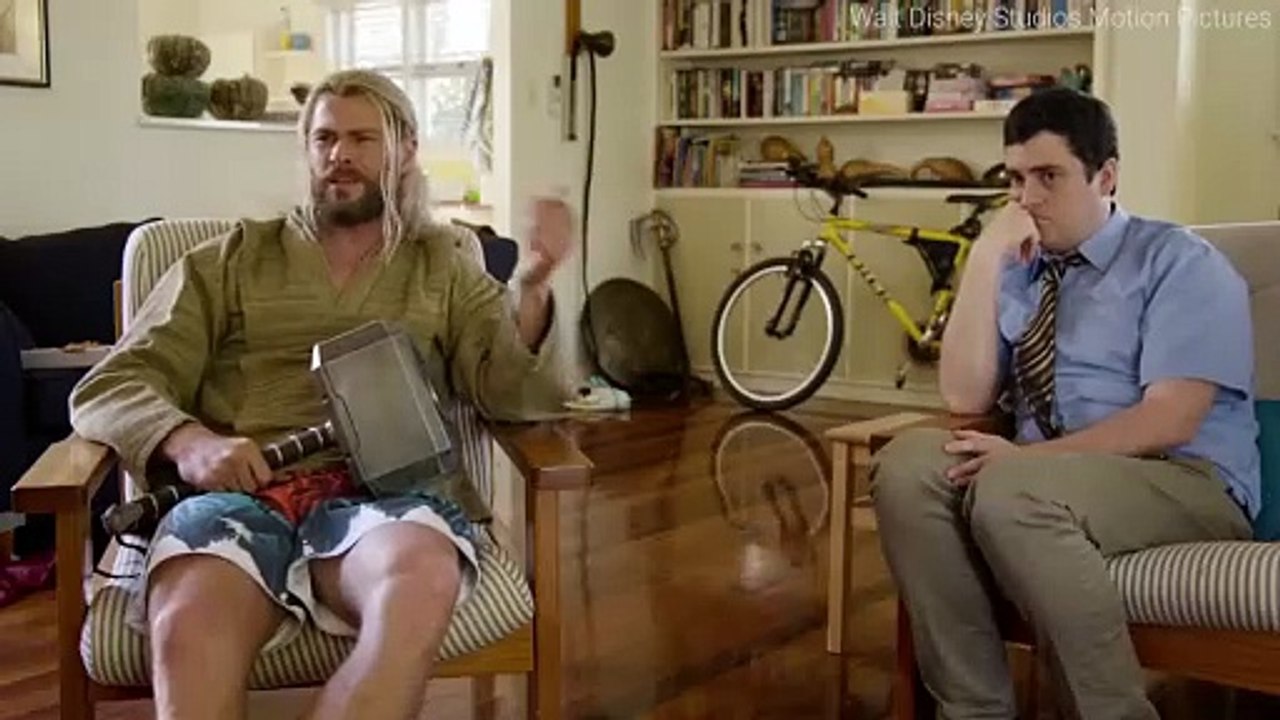 'Thor: Love and Thunder' Interviews | Chris Hemsworth, Christian Bale, Taika Waititi