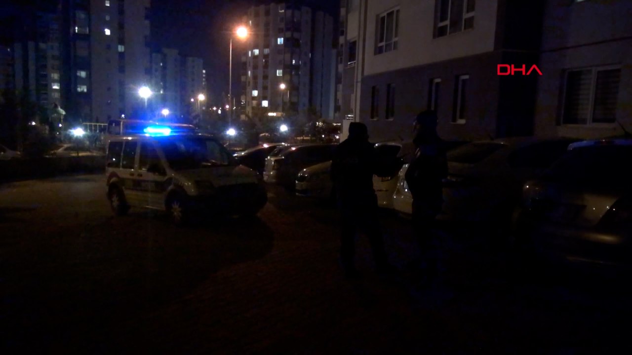 Kayseri'de 10 yaşındaki çocuk,kazara babasını ve misafiri tabancayla yaraladı