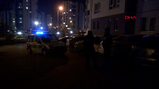 Kayseri'de 10 yaşındaki çocuk,kazara babasını ve misafiri tabancayla yaraladı