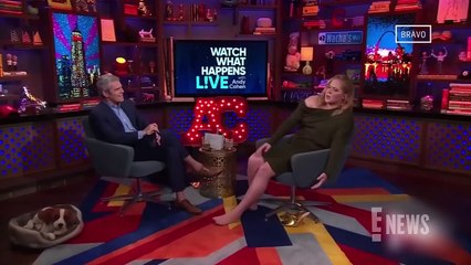 Amy Schumer Shares TOPLESS Mirror Selfie With “40 Extra Lbs” _ E! News
