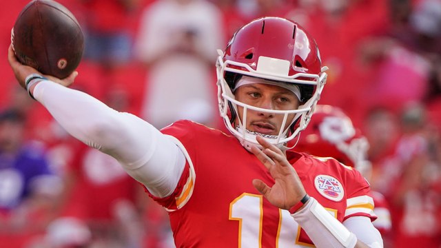 Chiefs Dominate Dolphins: 26-7 Game Recap, Kansas Vs. Miami