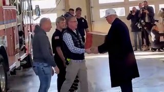 WATCH: Donald Trump delivers pizzas to first responders in Iowa