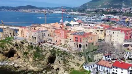 Undici misure cautelari per corruzione nel napoletano